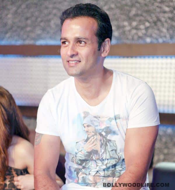Rohit Roy acquires rare Ram Aur Shyam poster Rohit Roy acquires rare Ram Aur Shyam poster
