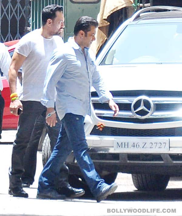 Supreme Court issues a notice to Salman Khan in the blackbuck poaching case Supreme Court issues a notice to Salman Khan in the blackbuck poaching case