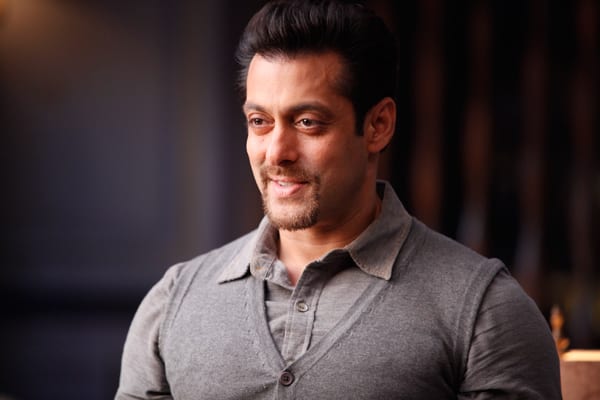 Salman Khan single, not ready to mingle? Salman Khan single, not ready to mingle?