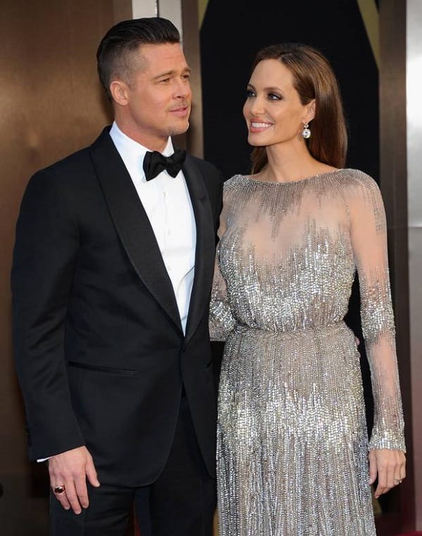 Brad Pitt and Angelina Jolie are married!