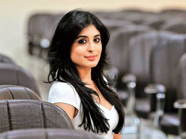 Jhalak Dikhhla Jaa 7 eliminated contestant Kritika Kamra’s online accounts get hacked! Jhalak Dikhhla Jaa 7 eliminated contestant Kritika Kamra’s online accounts get hacked!