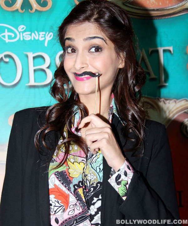 Sonam Kapoor gets a pleasant surprise from mom Sunita Kapoor Sonam Kapoor gets a pleasant surprise from mom Sunita Kapoor