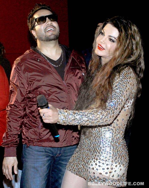 Rakhi-Sawant-Mika-Singh-5-231214