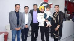 Daler Mehndi inaugrates MS Dhoni’s new venture Sportsfit’ in Delhi – view pics!