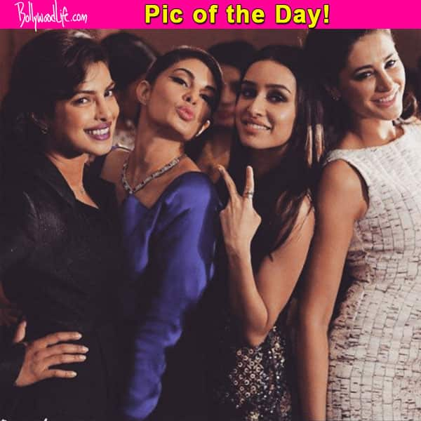 Priyanka Chopra, Shraddha Kapoor, Jacqueline Fernandez click the pic of