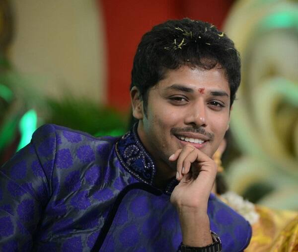 Nandoo will go all meanie in his upcoming Hindi-Telugu bilingual - telugu_singer_geetha_madhuri_nandu_engagement_photos_pics_7908198