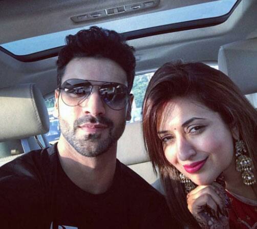 Divyanka Tripathi And Vivek Dahiya Have A Huge Surprise Planned For