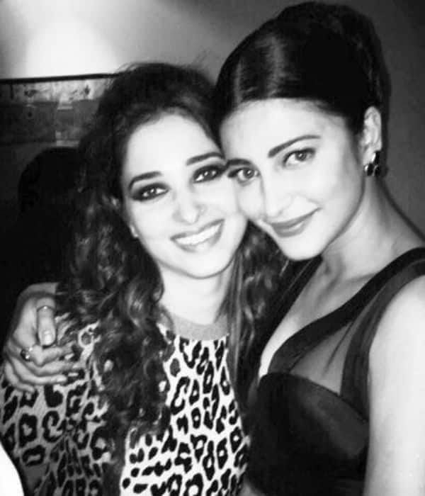 Shruti Haasan's voice for Tamannaah!!