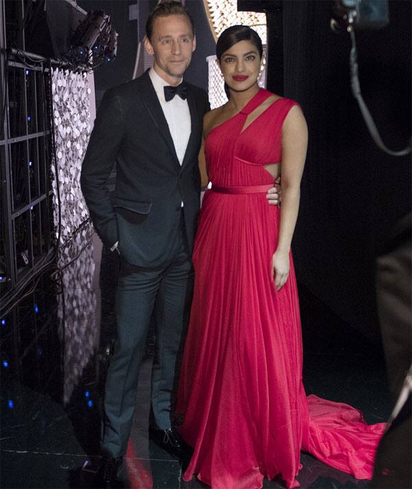 Priyanka Chopra’s TWIRLING on stage at Emmy Awards was Tom Hiddleston’s suggestion Priyanka Chopra’s TWIRLING on stage at Emmy Awards was Tom Hiddleston’s suggestion