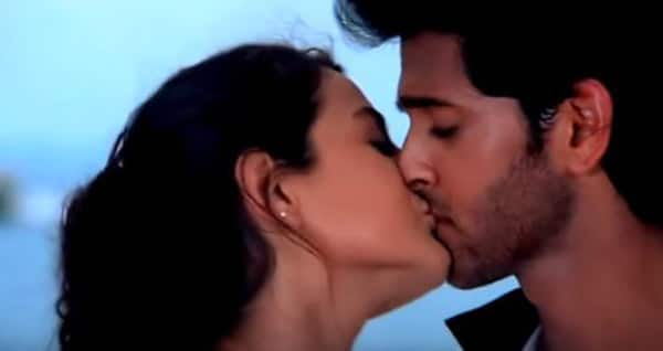 HOT KISS OF MAHIMA CHAUDHARY