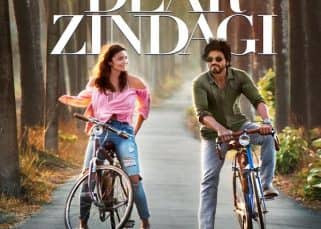 Dear Zindagi song Ae Zindagi Gale Laga Le: R Balki convinced Gauri Shinde to include the classic song in SRK-Alia's film Dear Zindagi song Ae Zindagi Gale Laga Le: R Balki convinced Gauri Shinde to include the classic song in SRK-Alia's film