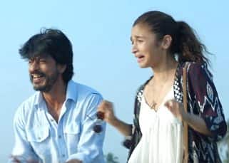 5 moments from Shah Rukh Khan and Alia Bhatt's Dear Zindagi that will stay with you after the movie ends 5 moments from Shah Rukh Khan and Alia Bhatt's Dear Zindagi that will stay with you after the movie ends