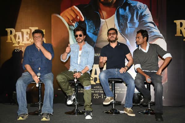 Image result for shahrukh khan raees trailer launch event