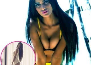 After her boob show in Valentine's Day video, Poonam Pandey now goes butt naked - view pic After her boob show in Valentine's Day video, Poonam Pandey now goes butt naked - view pic