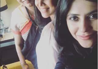 Ekta Kapoor, Smriti Irani and Sakshi Tanwar clicked together in one frame and it is making us very nostalgic Ekta Kapoor, Smriti Irani and Sakshi Tanwar clicked together in one frame and it is making us very nostalgic