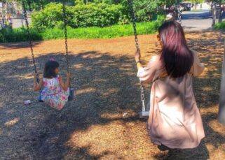 Happiness is watching Aishwarya Rai Bachchan and Aaradhya play on swings - view pic Happiness is watching Aishwarya Rai Bachchan and Aaradhya play on swings - view pic