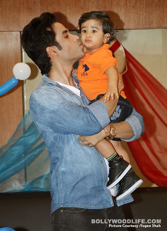 Tusshar-Kapoor-with-Laksshya6.jpg