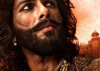 Shahid Kapoor's Maharawal Ratan Singh look from Padmavati leaves Twitterati SPEECHLESS! Shahid Kapoor's Maharawal Ratan Singh look from Padmavati leaves Twitterati SPEECHLESS!