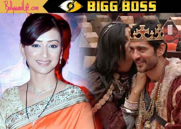 Bigg Boss 11 Hiten Tejwani S Better Half Gauri Finds Arshi Khan