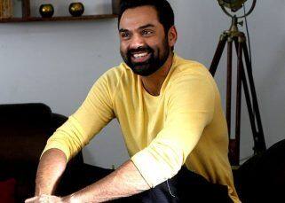 Abhay Deol provides a hilarious twist to Dev D; makes Paro and Chandramukhi lovers in the after life - watch video Abhay Deol provides a hilarious twist to Dev D; makes Paro and Chandramukhi lovers in the after life - watch video