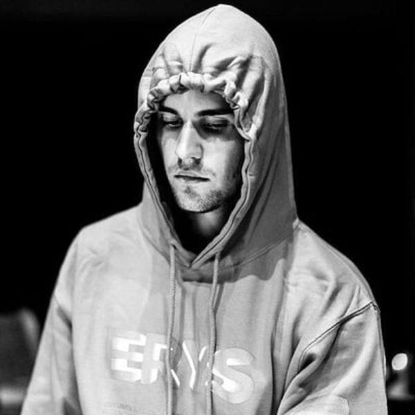Justin Bieber yüz felci geçirdiğini açıkladı; 'Göz kırpmıyor, gülemiyor, burun deliği kıpırdamıyor' diyor. [Watch Video]