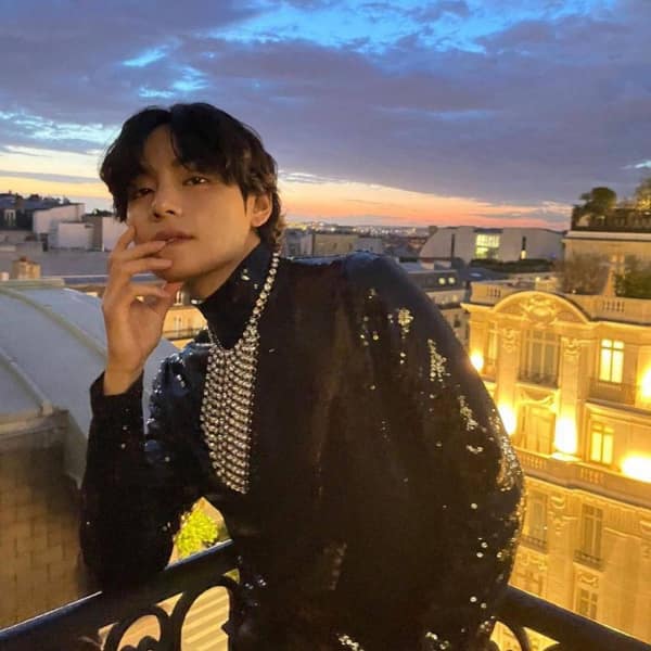 BTS ARMY, V aka Kim Taehyung' prince avatar will leave you swooning – check  out irresistible pictures