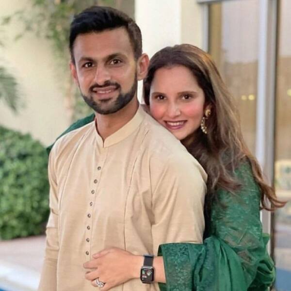 Amid Divorce Rumours Shoaib Malik And Sania Mirza New Show The Mirza