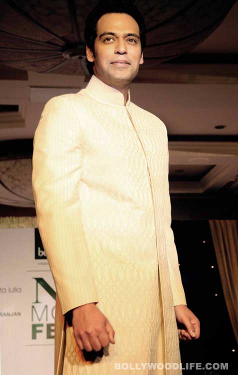 sushmita sen kundli 12 esha deol sushmita sen shriya saran walk the r for sushmita sen kundli 12 esha deol sushmita sen shriya saran walk the r for