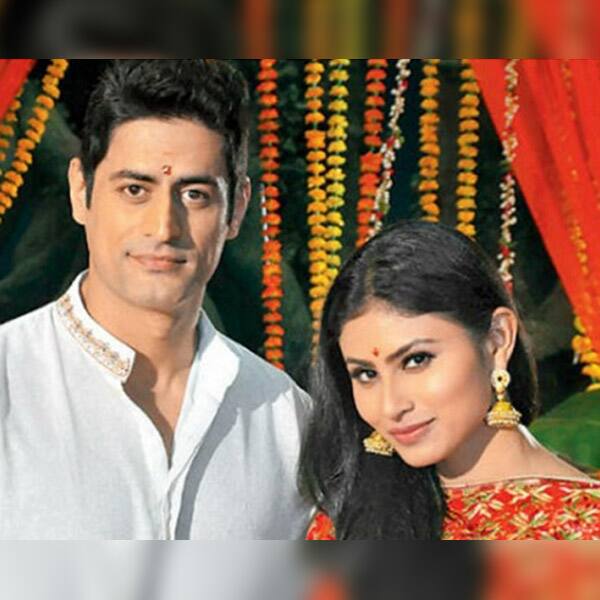 Mouni roy wedd...