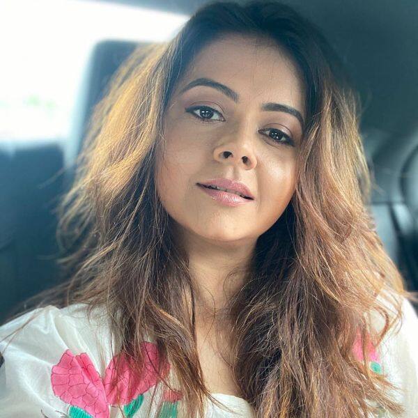 Saath Nibhaana Saathiya Actress Devoleena Bhattacharjees Selfies Are Too Gorgeous To Take