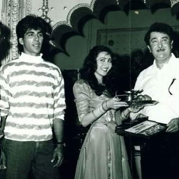 Akshay Kumar in another candid click with Karisma Kapoor