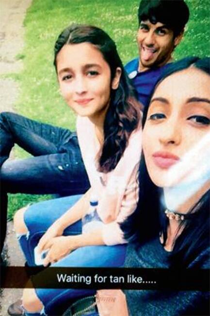 Alia Bhatt chilling with Sidharth Malhotra in London