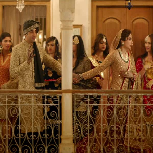 Anushka Sharma and Ranbir Kapoor’s still in wedding attires Anushka Sharma and Ranbir Kapoor’s still in wedding attires