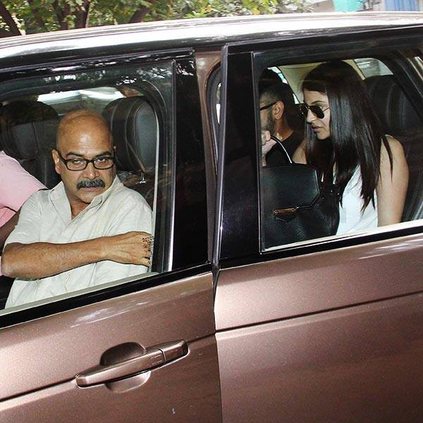 Anushka Sharma leaves with Virat Kohli after lunch date in Bandra, Mumbai