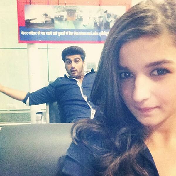 Arjun Kapoor photobombs Alia Bhatt's selfie