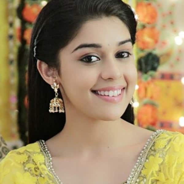 Eisha Singh to celebrate the Valentine’s Day with her co-stars