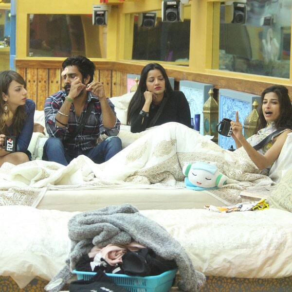 Housemates plan to manipulate Mona Lisa as Manu leaves from the house