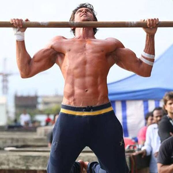 Hrithik Roshan’s  workout regime will make you sweat
