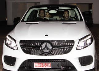 Is this the new car Shah Rukh Khan has gifted Salman Khan?