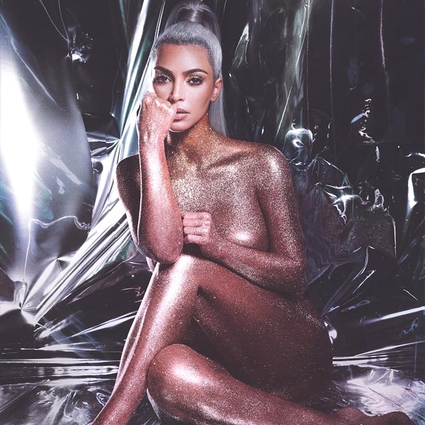 Kim Kardashian shines bright