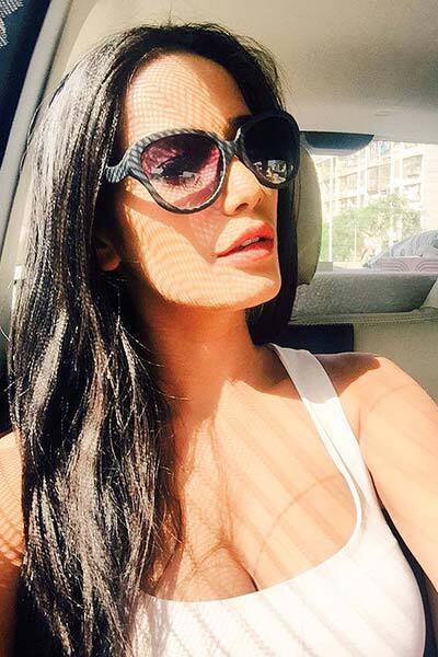 Poonam Pandey Hot & Sexy Photos | Hot & Sexy Images, Wallpapers