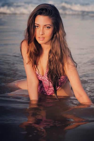 Riya Sen's this picture is a hot tease