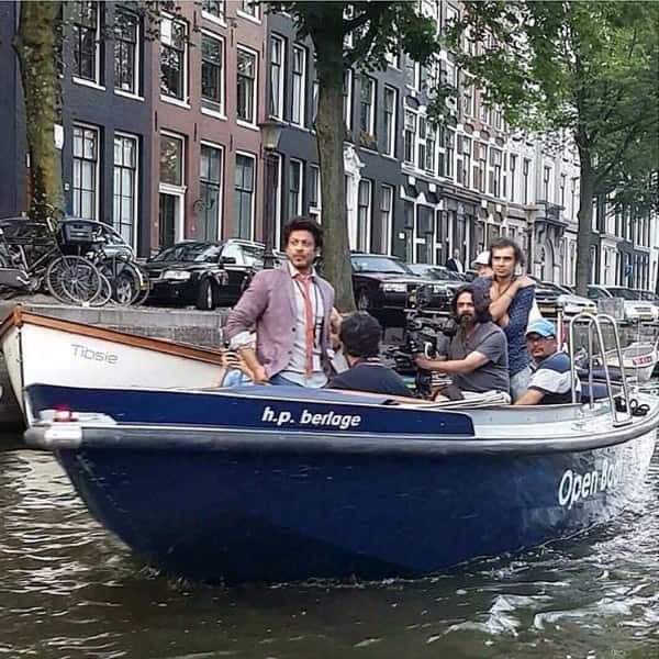 Shah Rukh Khan and Imtiaz Ali taking a boat ride during the shoot