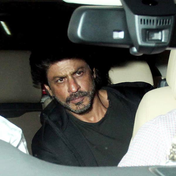 Shah Rukh Khan was spotted late night outside Salman Khan’s residence