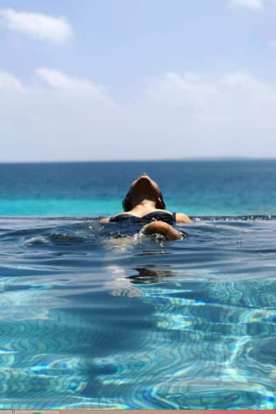 Shaheen shares a sexy picture from their Maldives vacation