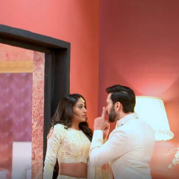 Shivaay is furious with Anika in Ishqbaaz IB8