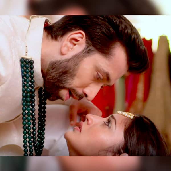 Shivaay threatens her with dire consequences in Ishqbaaz 11