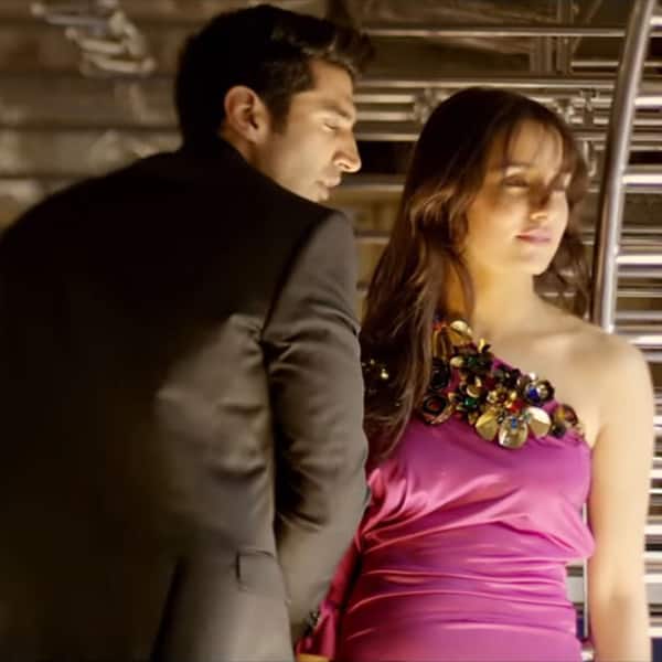 Shraddha Kapoor and Aditya Roy Kapur will even romance each other in a local train