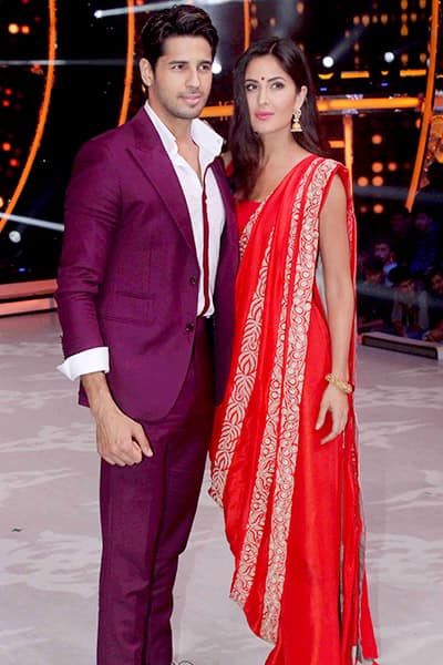 Sidharth Malhotra and Katrina Kaif strike a pose for cameras on Jhalak Dikhla Jaa