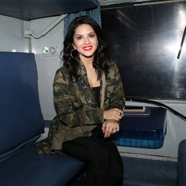 Sunny Leone also had media interactions inside the train where she mentioned her experience working with Shah Rukh Khan